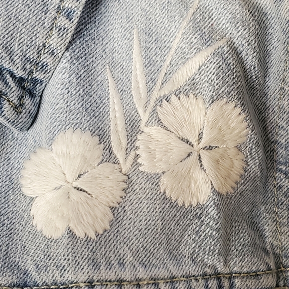Vintage Levi's Denim Jacket - Picture 3 of 9
